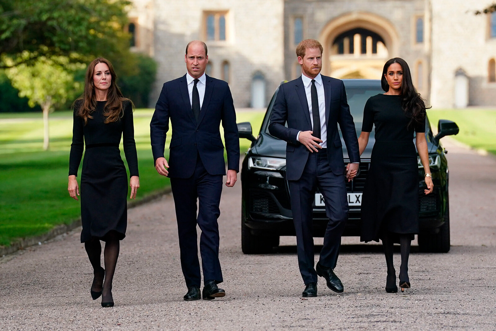 Кейт Миддлтон, принц Уильям и принц Гарри с Меган Макрл, 2022