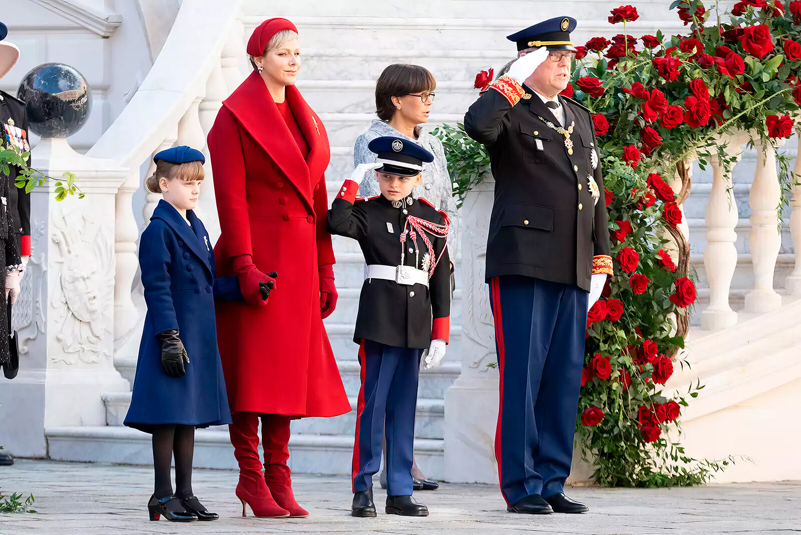 Принц Альбер и принцесса Шарлен c детьми Жаком и&nbsp;Габриэллой&nbsp;отпраздновали Национальный день Королевства Монако 2023