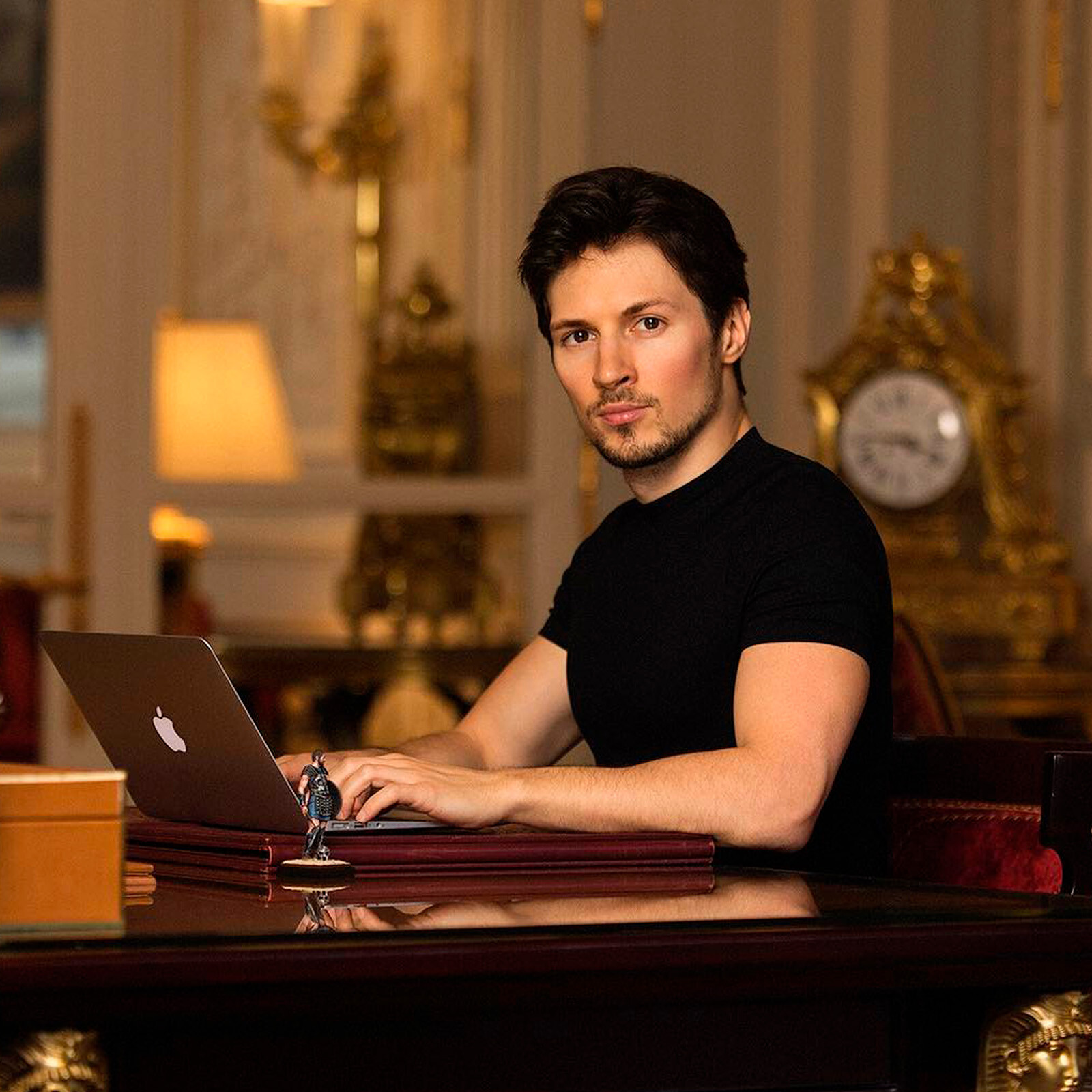 Павел Дуров поздравил Telegram с 10-летием