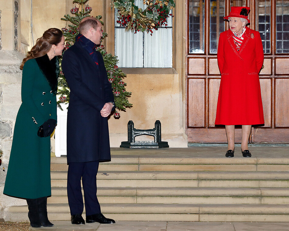 Принц Уильям и Кейт Миддлтон приехали в гости к королеве Елизавете II, 2020