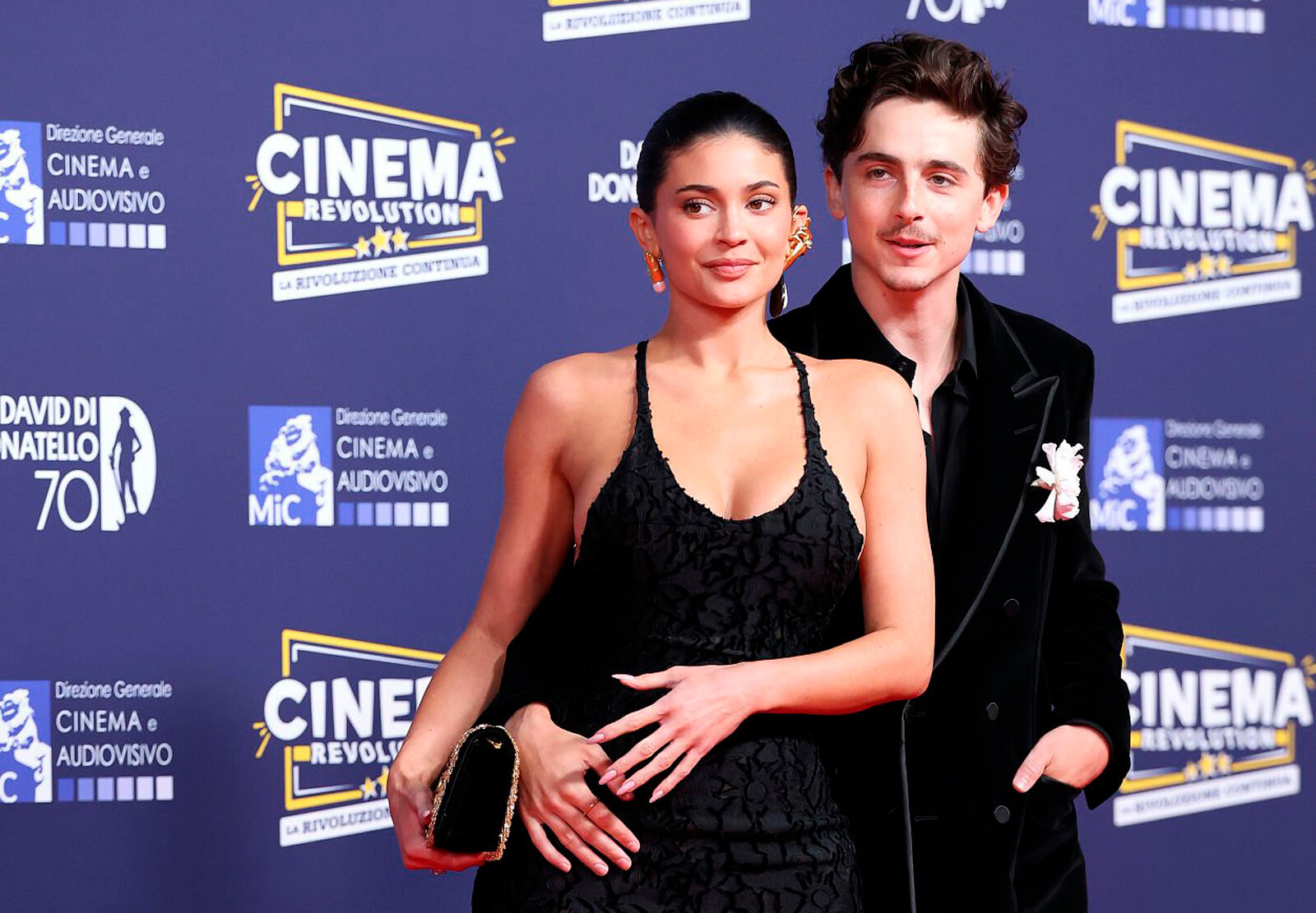 Kylie-Jenner-Preparing-David-di-Donatello-Awards-001-Mainstyle.jpg
