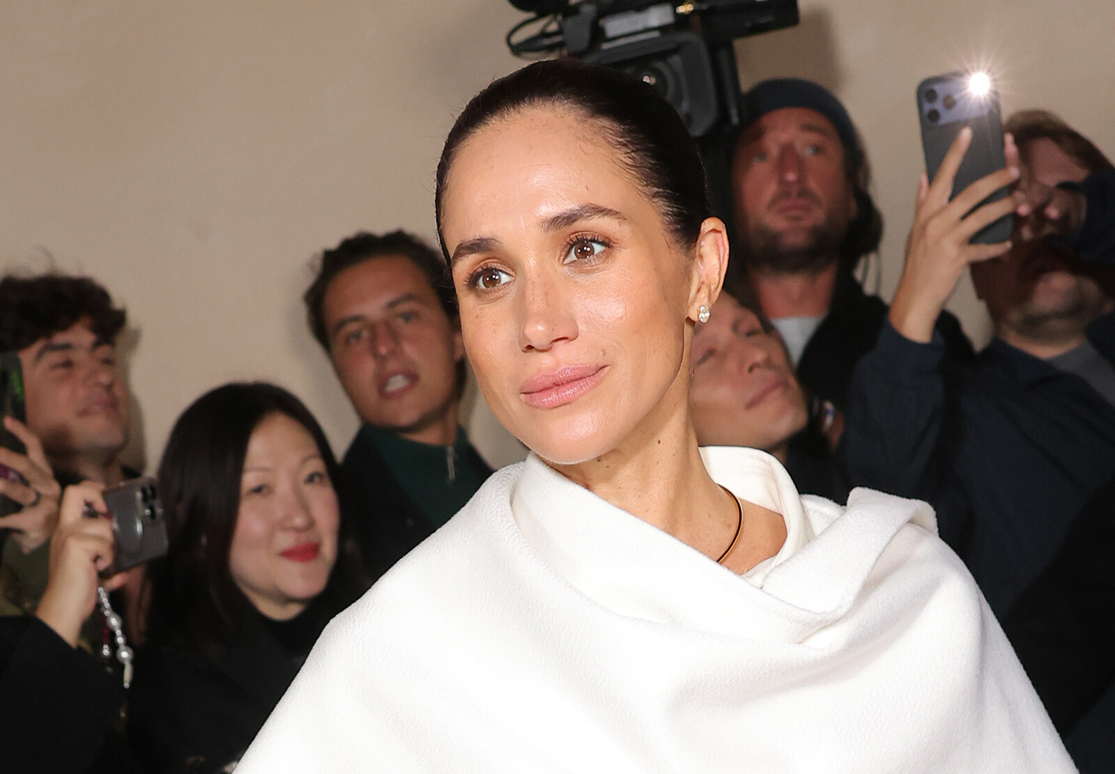 Меган Маркл впервые посетила Неделю моды в Париже