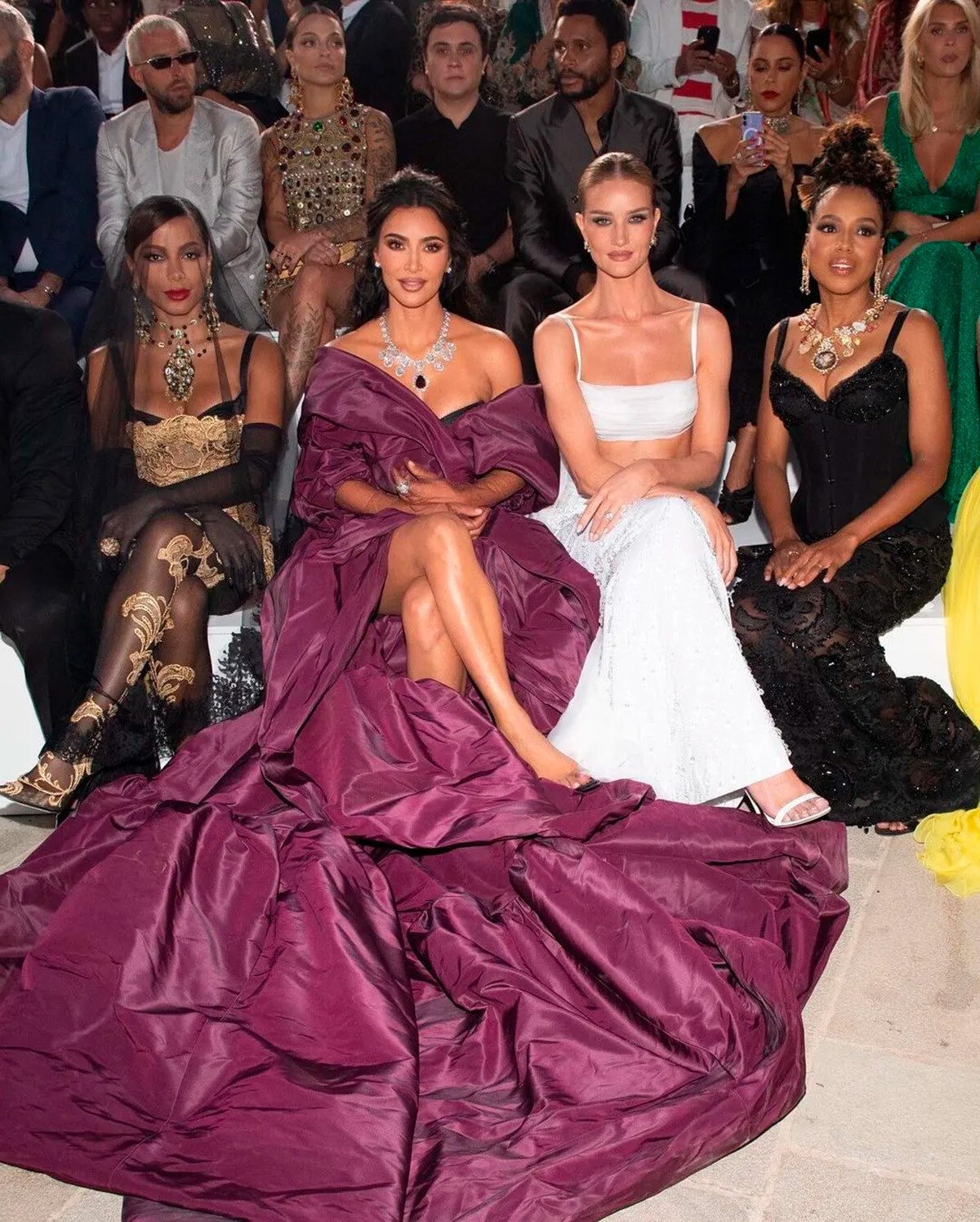 Ким Кардашьян&nbsp;на показе Dolce &amp; Gabbana Alta Moda