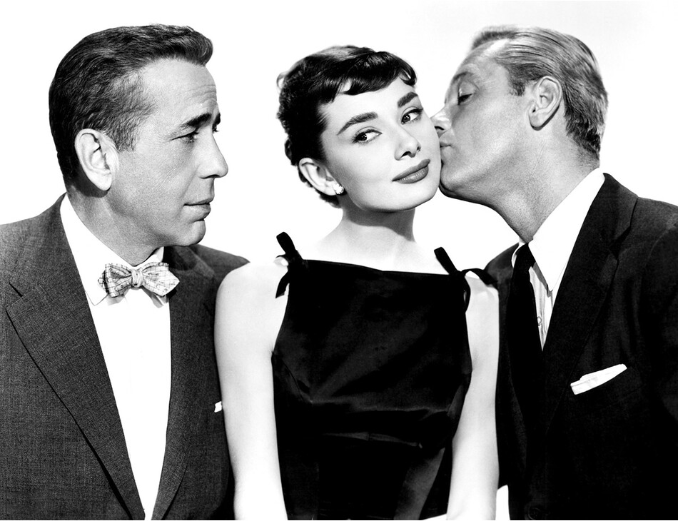 Одри Хепберн и актёры Хамфри Богарт и Уильям Холден позируют для рекламы фильма Paramount Pictures &laquo;Сабрина&raquo;, 1954 год, Лос-Анджелес, Калифорния