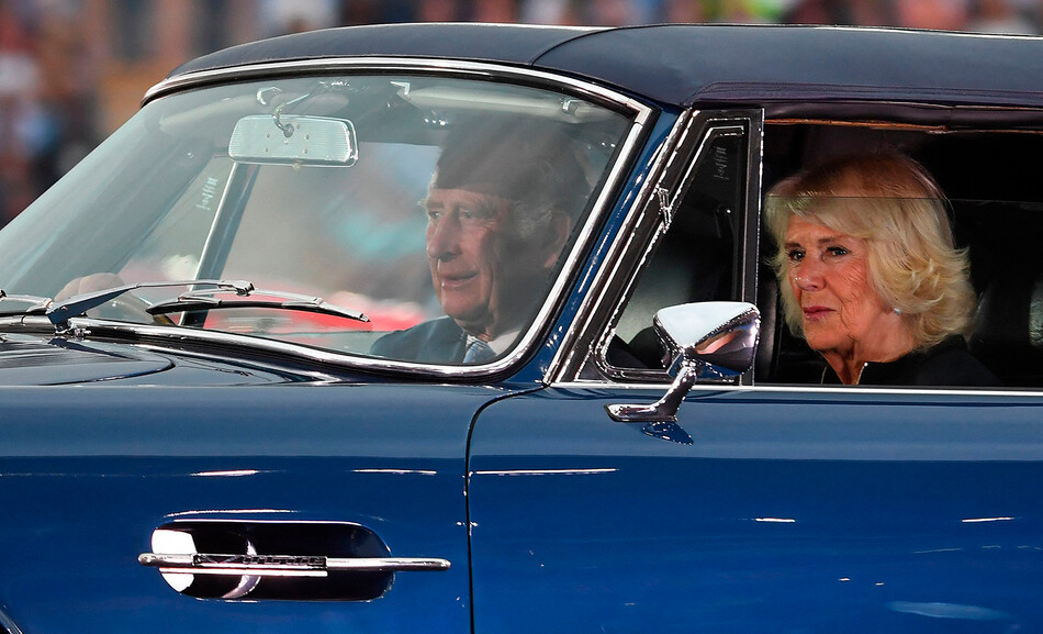Камилла, герцогиня Корнуолльская и принц Чарльз прибывают на открытие Игр Содружества, 2022