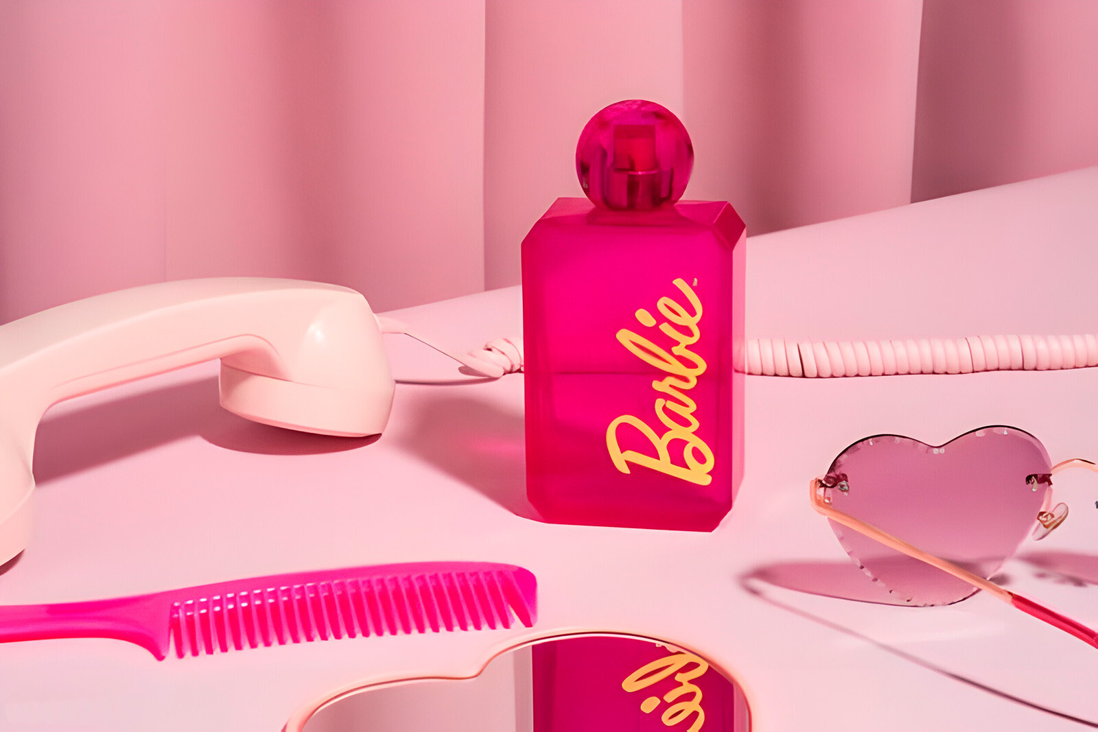 Mattel представил авторский парфюм Barbie