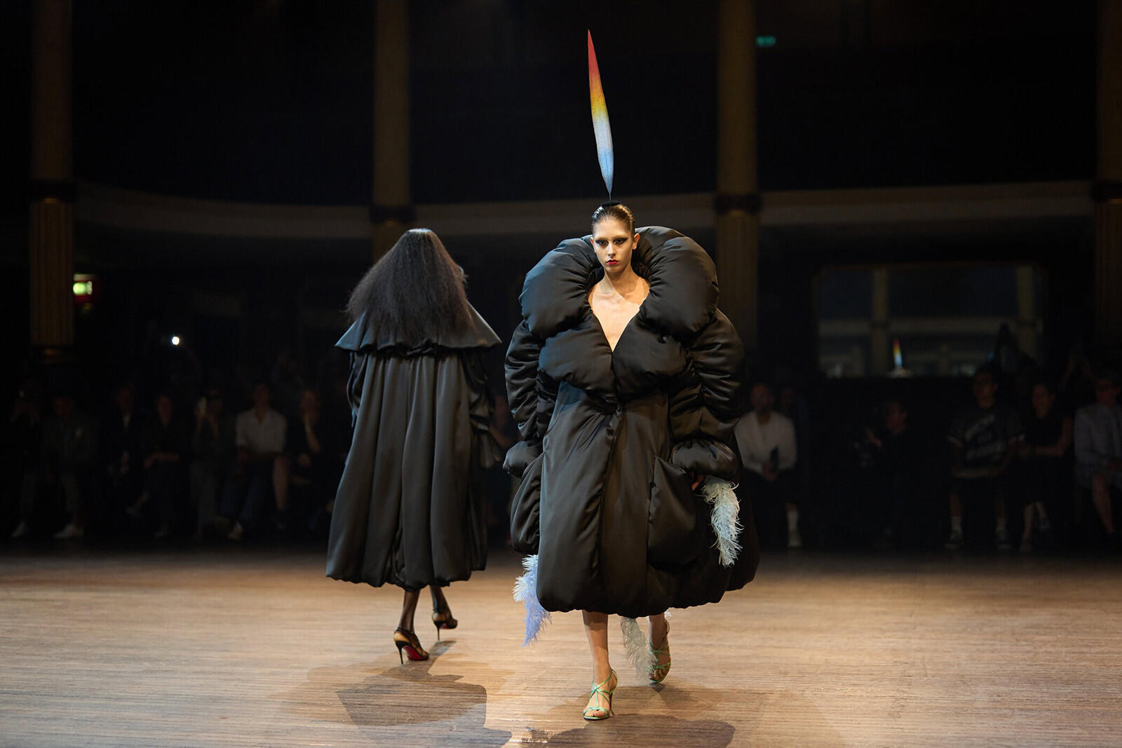 Viktor and Rolf Couture Fall 2025 / Viktor and Rolf Couture коллекция осень 2025