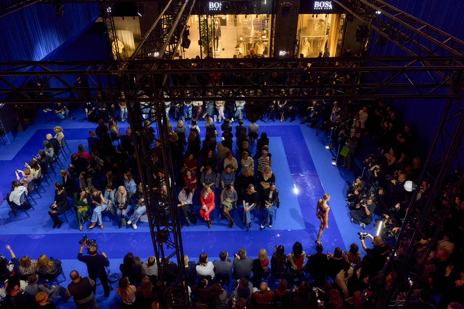 Estelle Adony и Caterina Leman устроили показ на Metropolis x Sokol Fashion Week