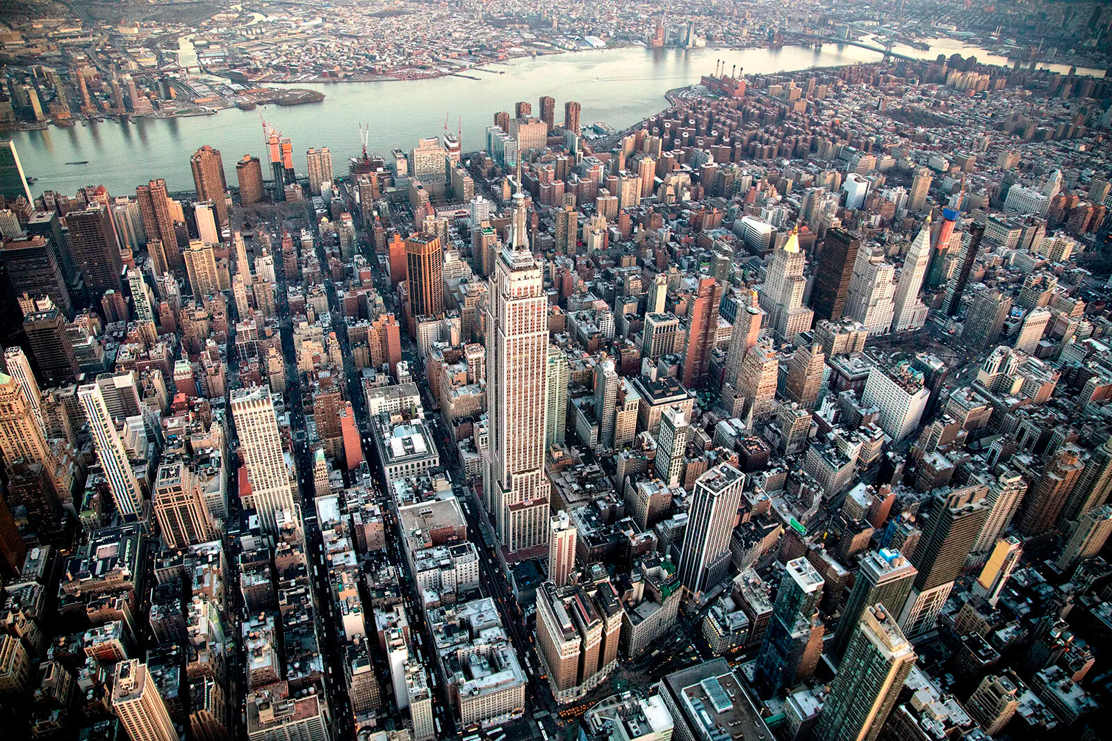 Нью-Йорк тонет из-за веса множества небоскрёбов