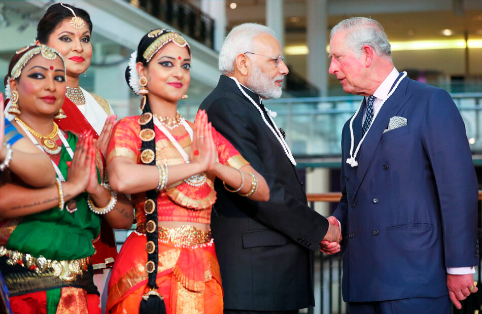 Принц Великобритании Чарльз, принц Уэльский и премьер-министр Индии Нарендра Моди посещают Музей науки в Лондоне 18 апреля 2018 года, в третий день встречи глав правительств Содружества (CHOGM)