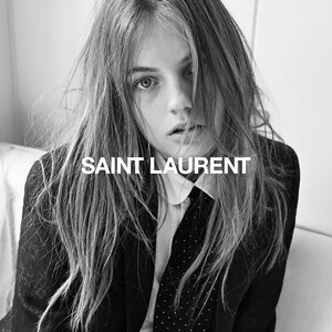 18–летняя Грей Сорренти сняла рекламную кампанию для Saint Laurent