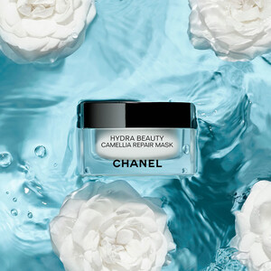 Сливочная камелия и голубой имбирь — новая маска от Chanel