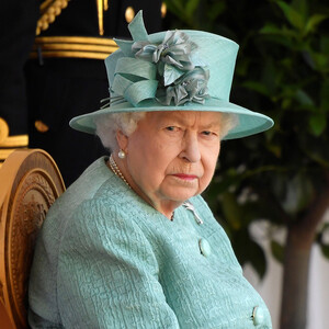 Букингемский дворец отрицает, что королева Елизавета II пыталась скрыть своё состояние