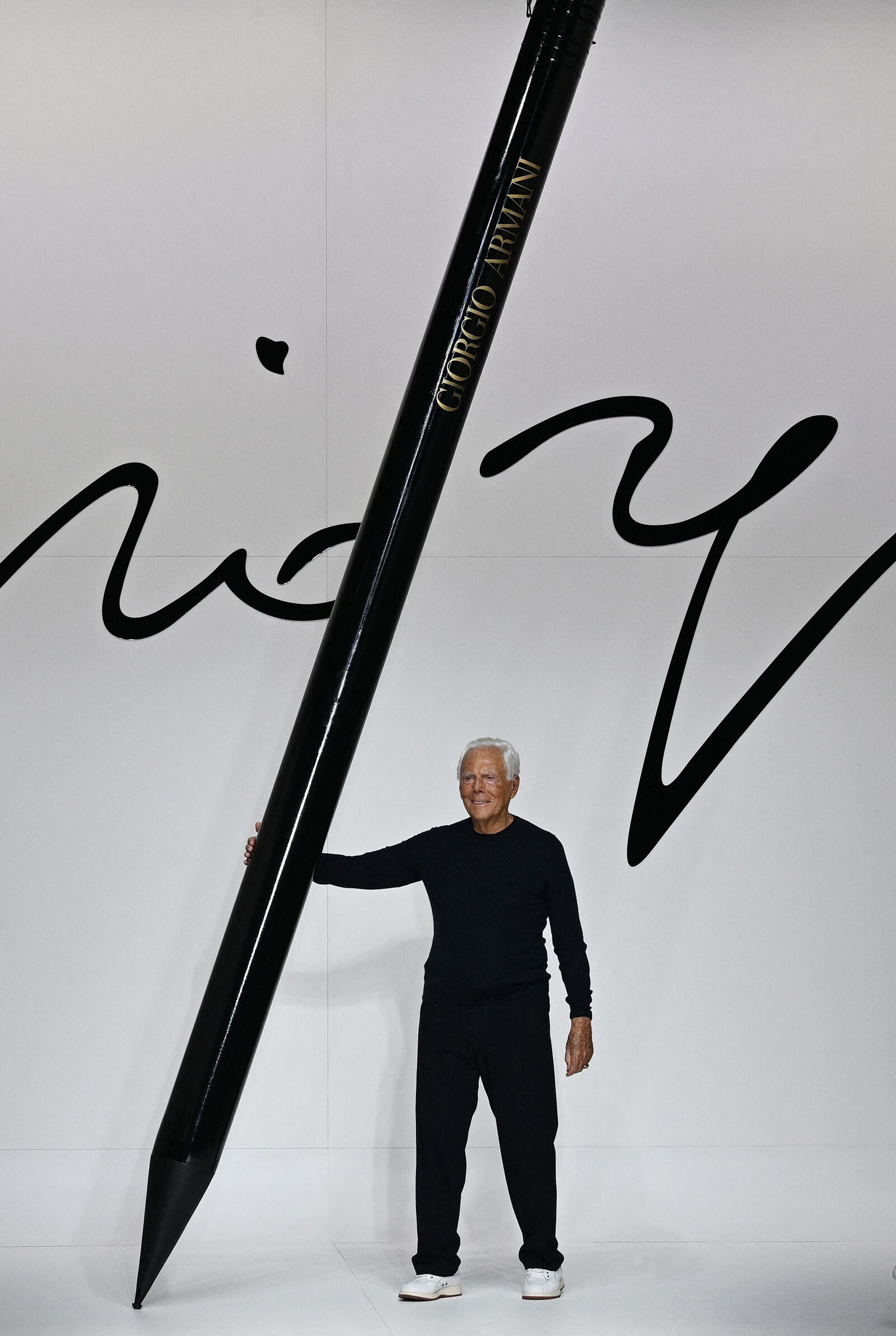 Giorgio-Armani-obituary-031-Mainstyle.jpg