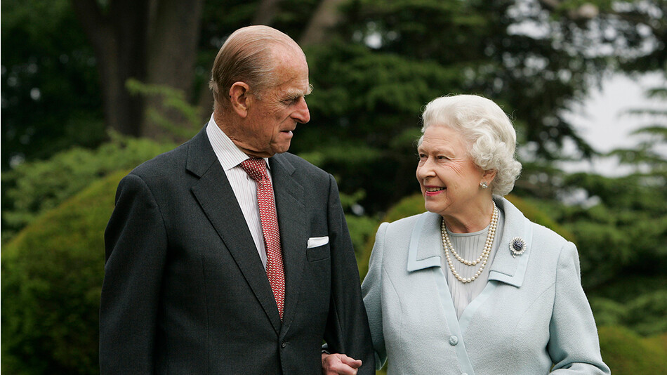 Елизавета II и принц Филипп в день их 60-й годовщины свадьбы, 2007