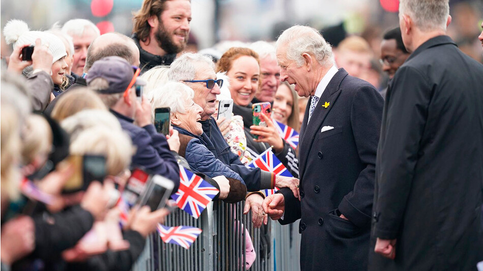 Принц Чарльз, принц Уэльский общается с жителями Саутенд-он-Си, 01 марта 2022, Англия