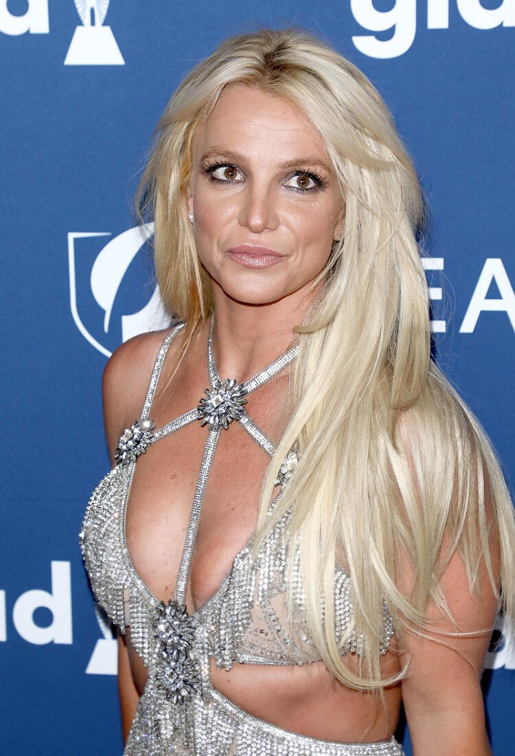 Britney_Spears_mama_04_Mainstyle.jpg