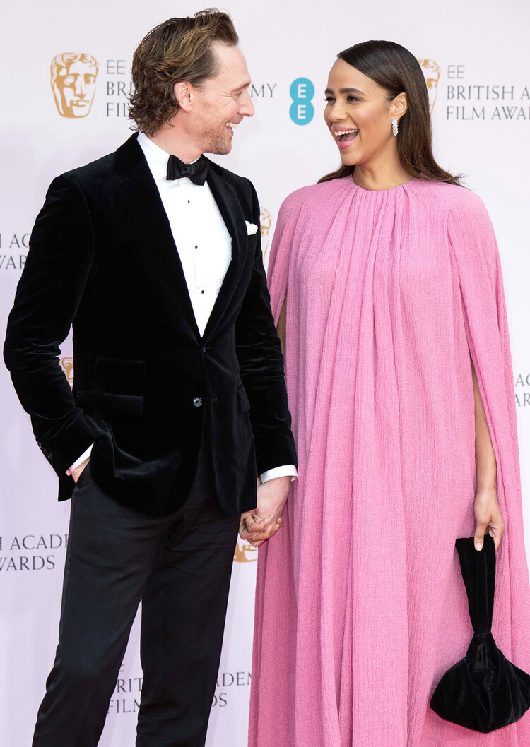 Том Хиддлстон и Зави Эштон на премии BAFTA, 2022