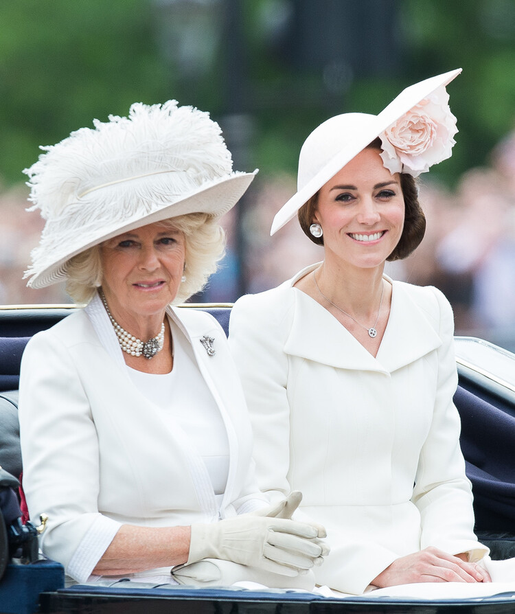 Royal_Hierarchy_Kate_Middleton_Camille_Parker_Bowles_01_Mainstyle.jpeg