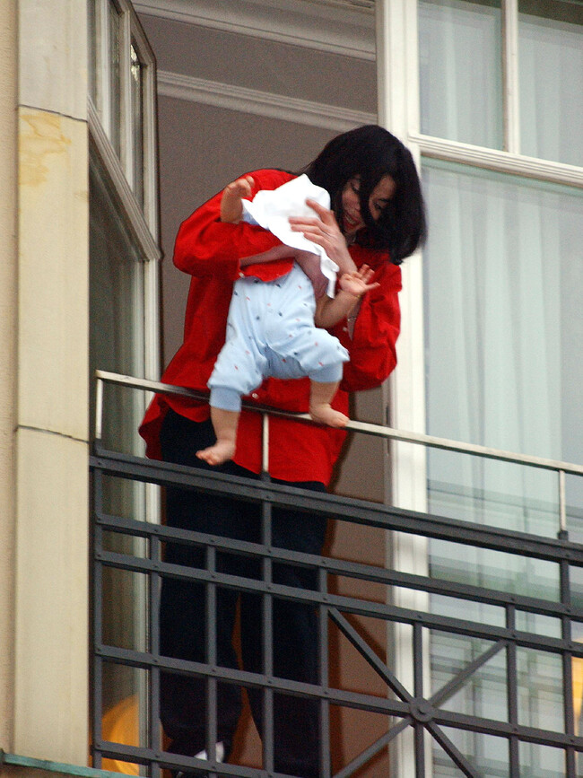 Майкл Джексон суррогатное материнство 