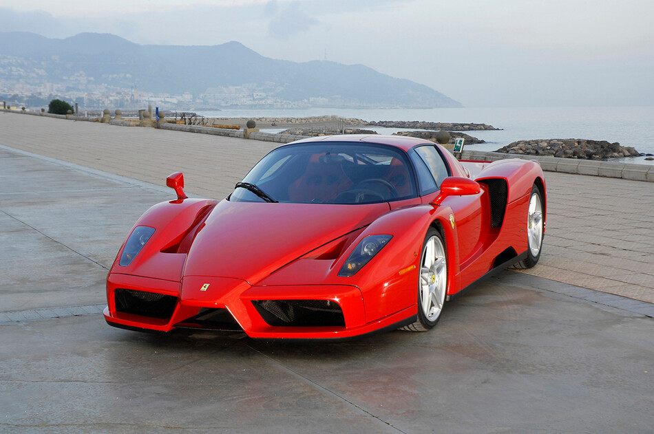 Ferrari планирует выпустить первый электромобиль