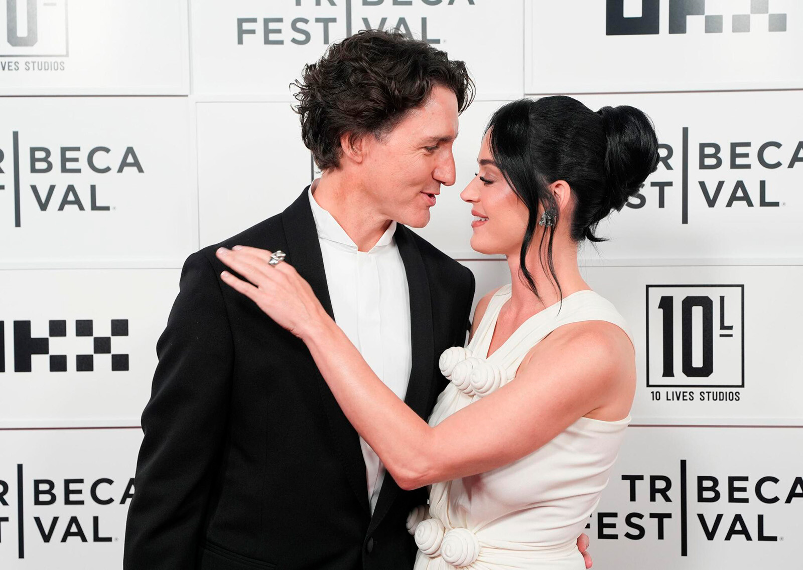Кэти Перри и Джастин Трюдо на кинофестивале Tribeca в Нью-Йорке, 2026