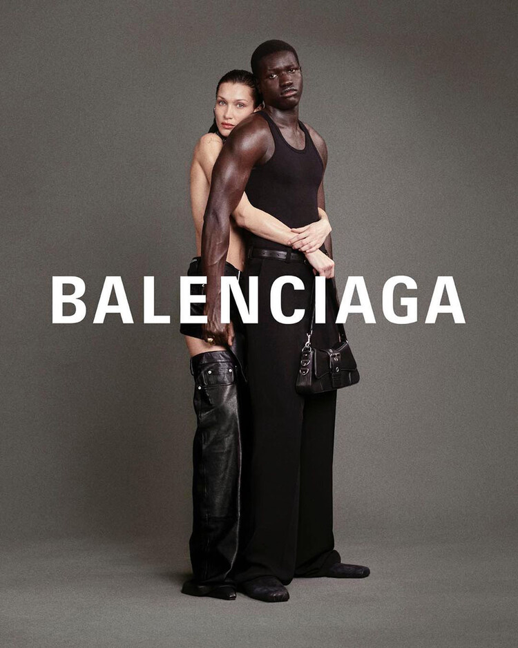 Белла Хадид снялась топлес для новой кампании Balenciaga