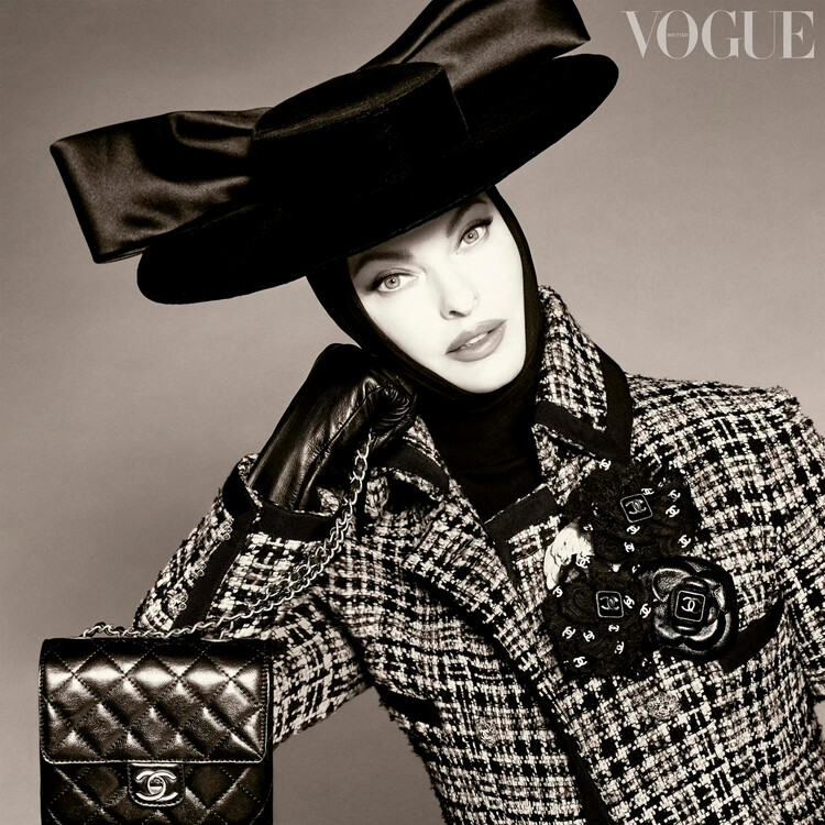 Линда Евангелиста для британского Vogue, 2022