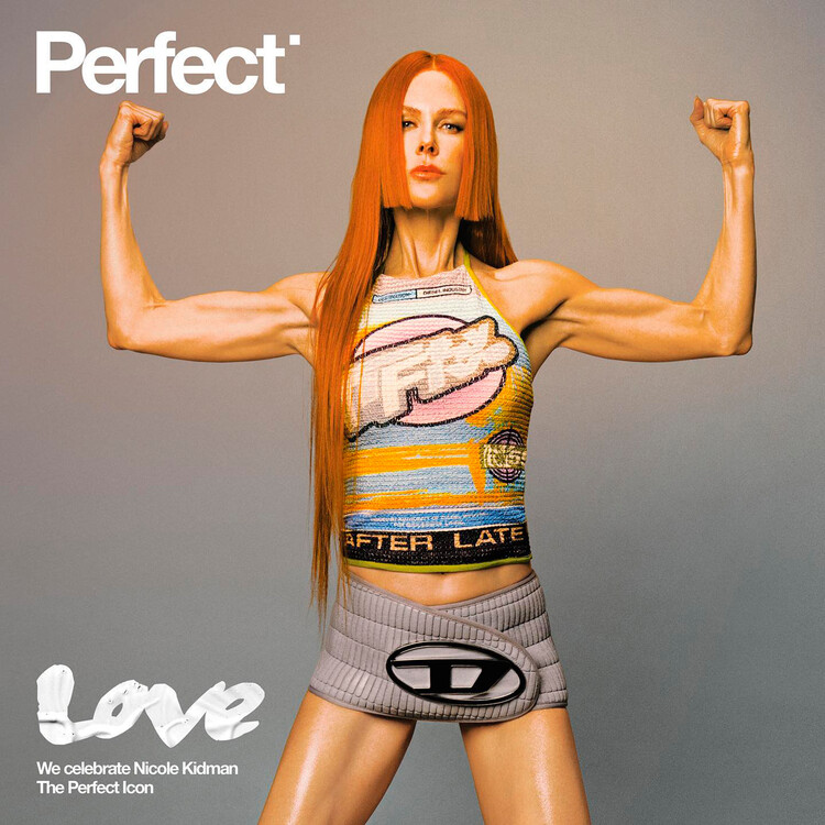 Николь Кидман похвасталась упругим прессом на обложке журнала Perfect