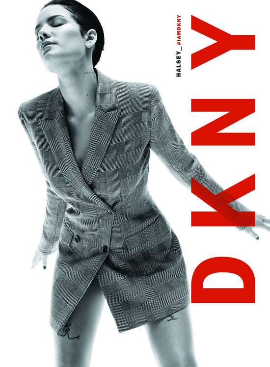 Холзи снялась в новой рекламной кампании DKNY