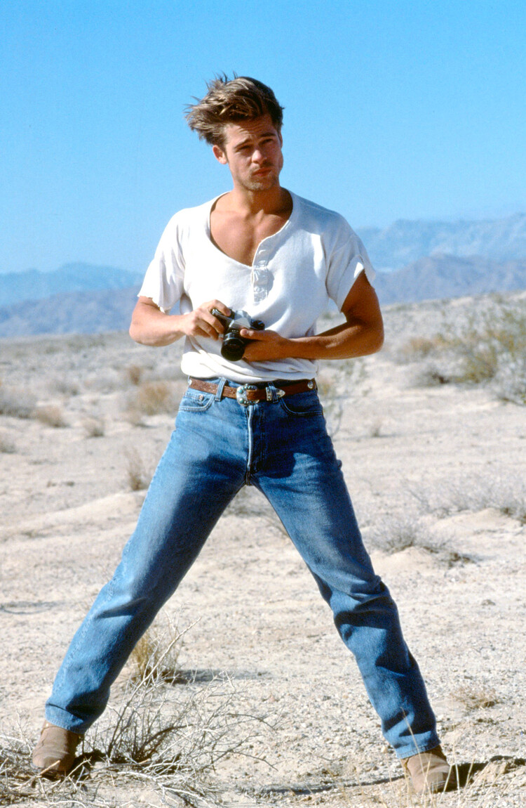 Брэд Питт в модельные годы в самом начале своей актёрской карьеры в 1990-х годах