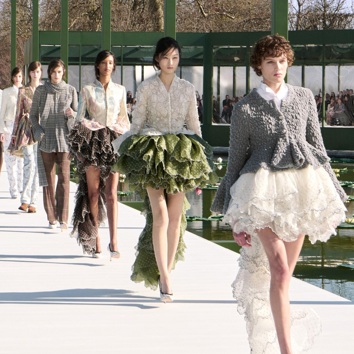 Christian Dior осень 2026: Джонатан Андерсон воспевает «лёгкую