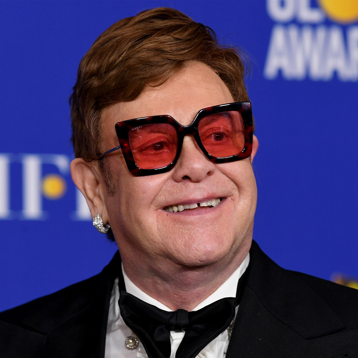 Elton john look tonight. Элтон Джон. Элтон Джон 1995. Элтон.