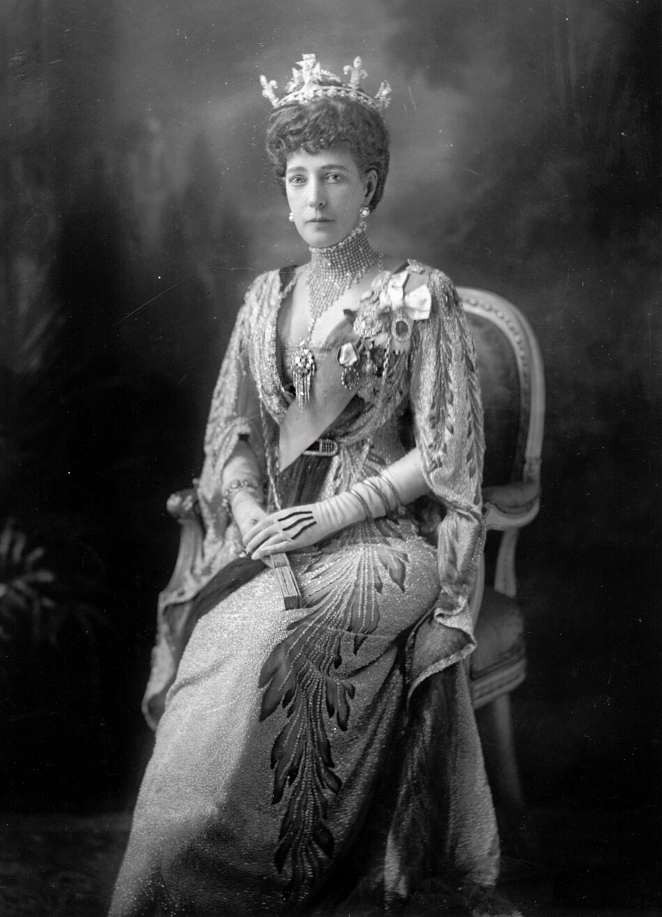 Королева-супруга Эдуарда VII, Александра  1844-1925 