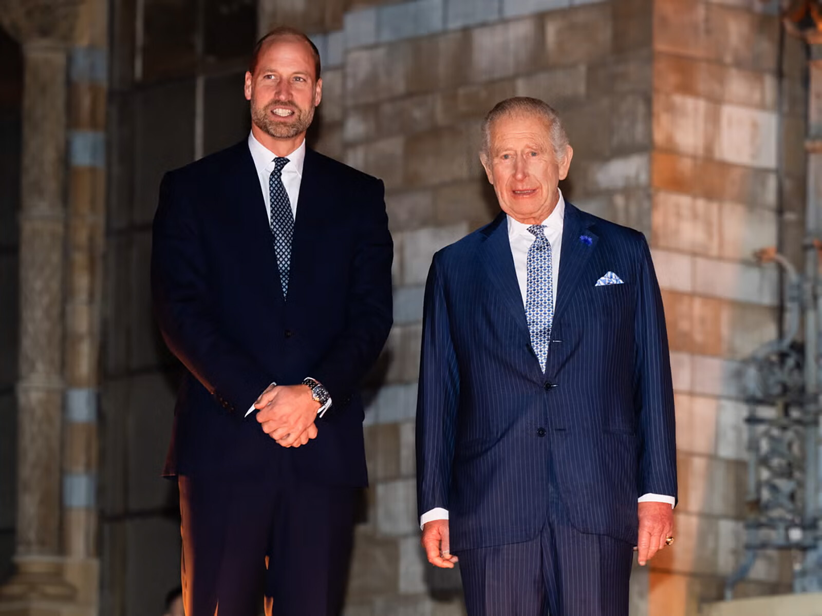 Принц Уильям и король Карл III порадовали редким совместным выходом