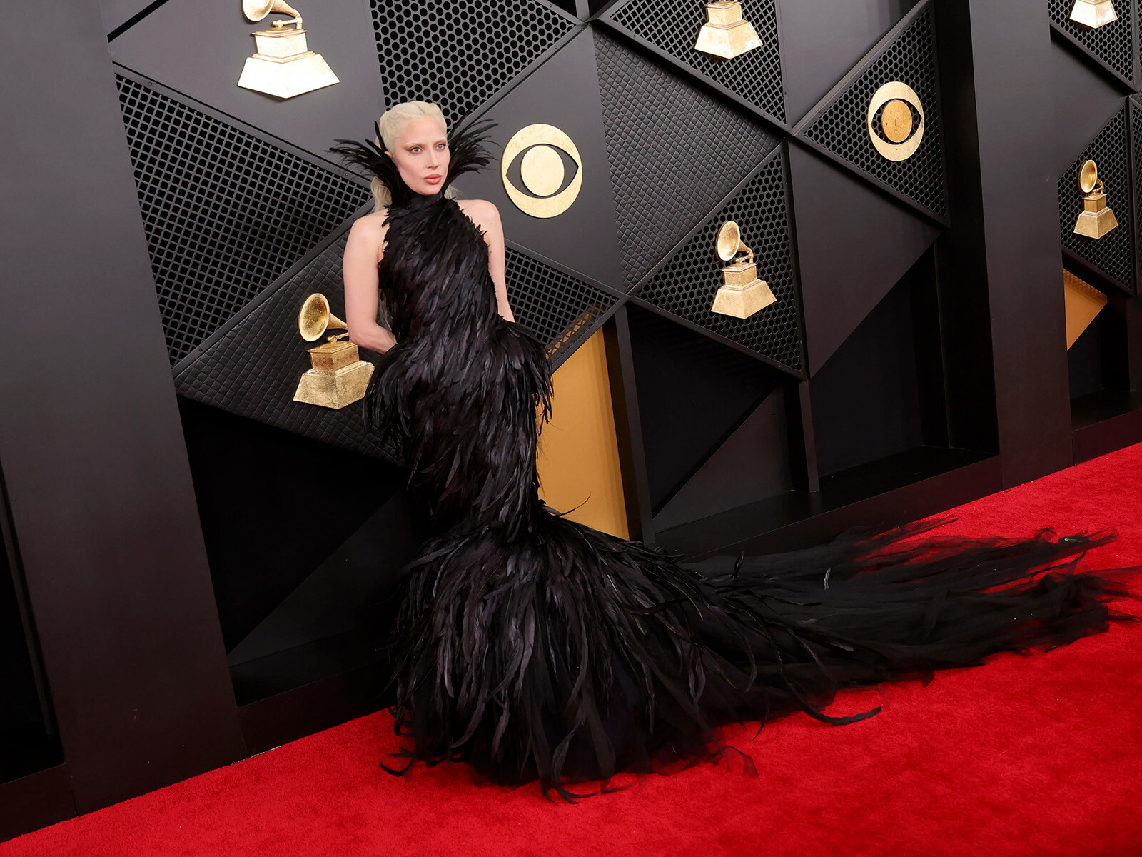 Выбираем лучшие образы с красной дорожки &laquo;Грэмми &mdash; 2026&raquo;