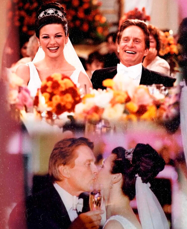 Майкл Дуглас празднует Кэтрин Зетой-Джонс c 22-ой годовщиной свадьбы