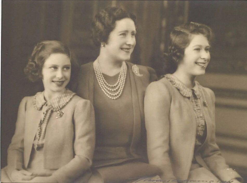 Королева-мать Елизавета, принцесса&nbsp;Елизавета и принцесса Маргарет