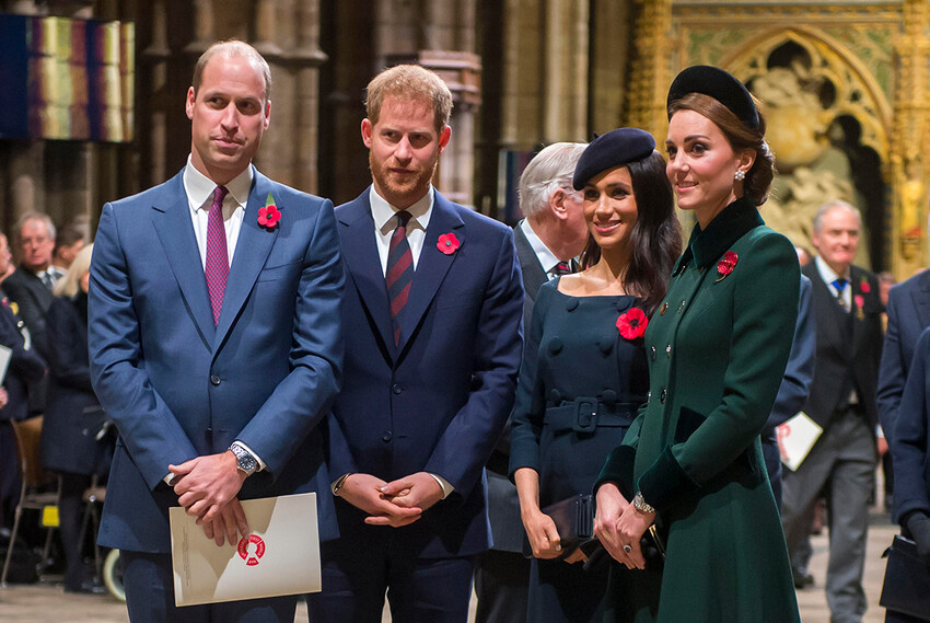 Принц Уильям с Кейт Миддлтон и принц Гарри с Меган Маркл приняли участие в службе, посвященной столетию перемирия Первой мировой войны в Вестминстерском аббатстве 11 ноября 2018 года в Лондон, Англия