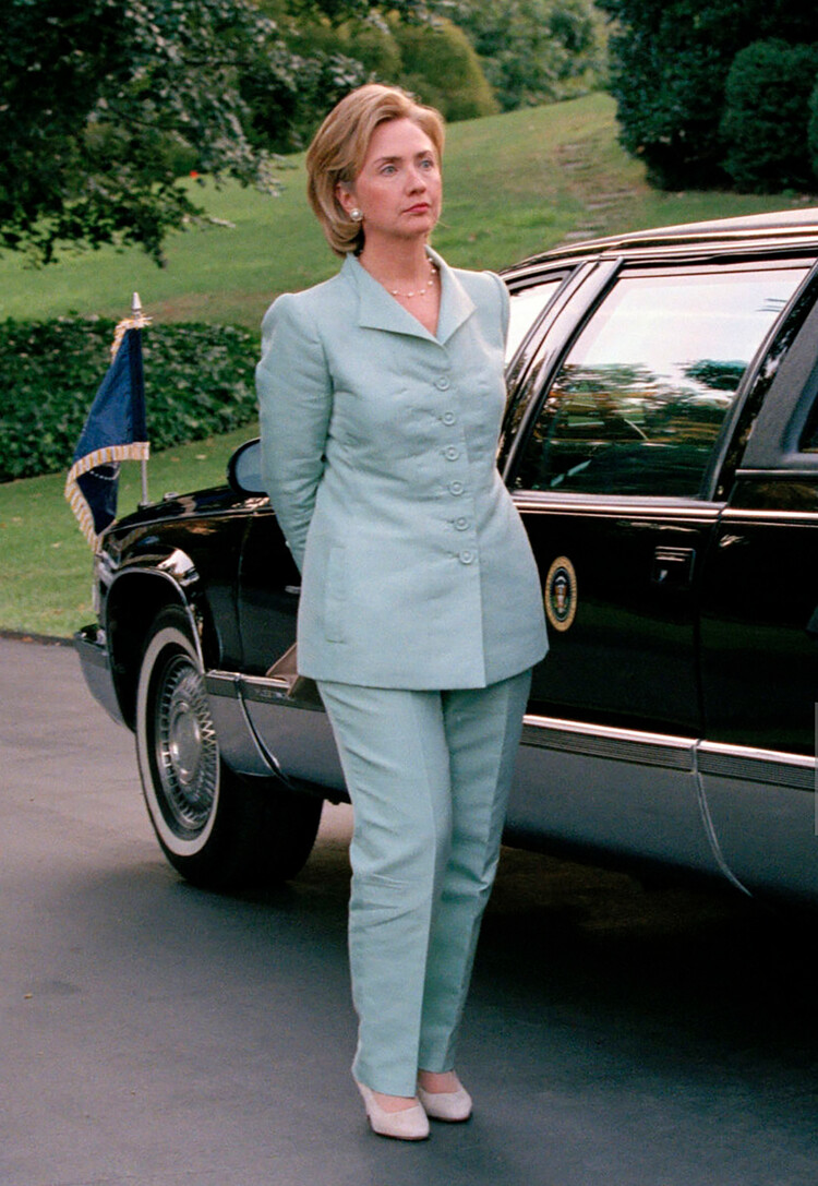 Хиллари Клинтон, 1998