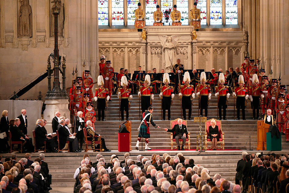 Церемония прошла в 1000-летнем Вестминстер-холле &mdash; самой старой части парламентского комплекса 12 сентября 2022 года в Лондоне, Англия