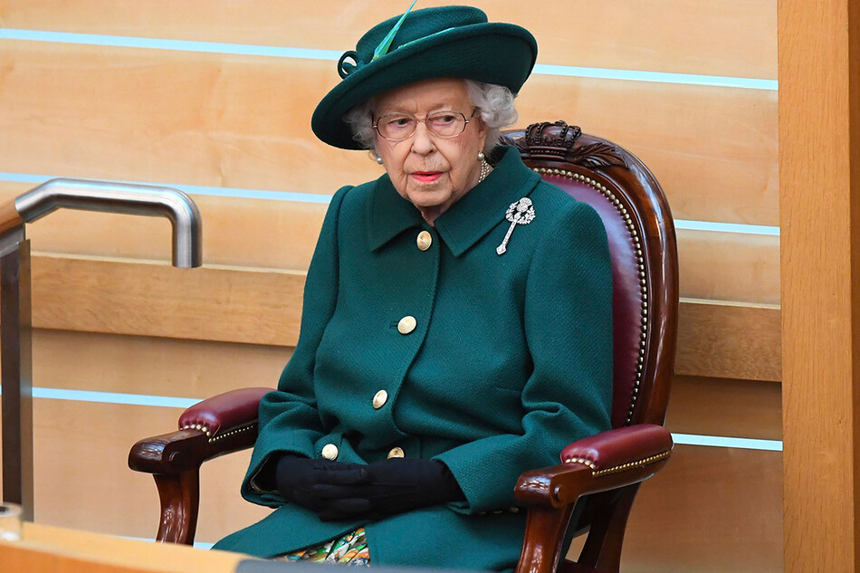 Елизавета II на открытие парламента Шотландии