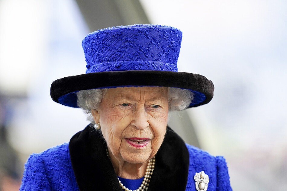 Елизавета II отменила предрождественский обед из-за вспышки нового штамма коронавируса