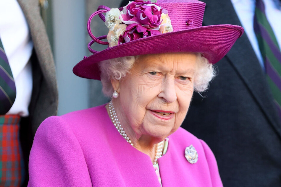 Елизавета II беспокоится по поводу предстоящего шокирующего заявления принца Гарри