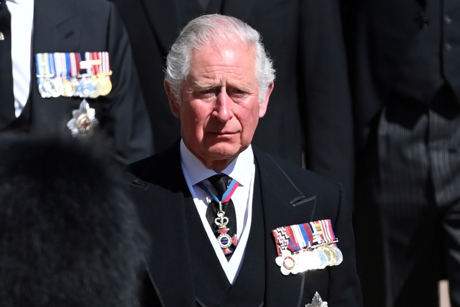 Елизавета II передаст трон принцу Чарльзу ещё при жизни