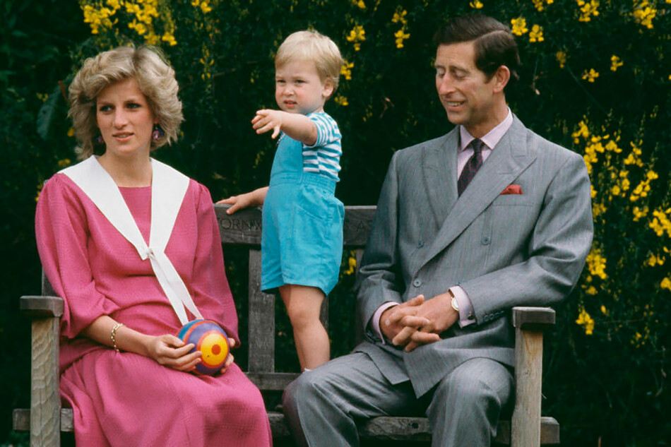 Принц Чарльзх и принцесса Диана с принцем Уильямом, 1984