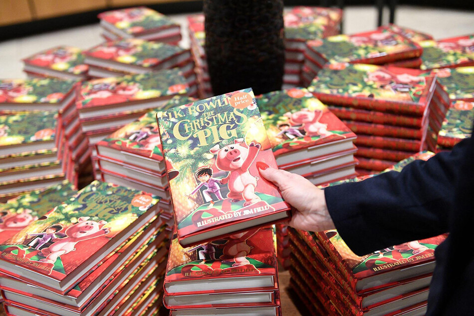 Джоан Роулинг выпустила новую книгу про приключения поросёнка