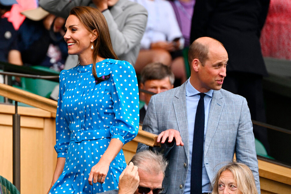 Кэтрин, герцогиня Кембриджская с принцем Уильямом, герцогом Кембриджским посещает Уимблдонский теннисный чемпионат во Всеанглийском клубе лаун-тенниса и крокета 5 июля 2022 года в Лондоне, Англия