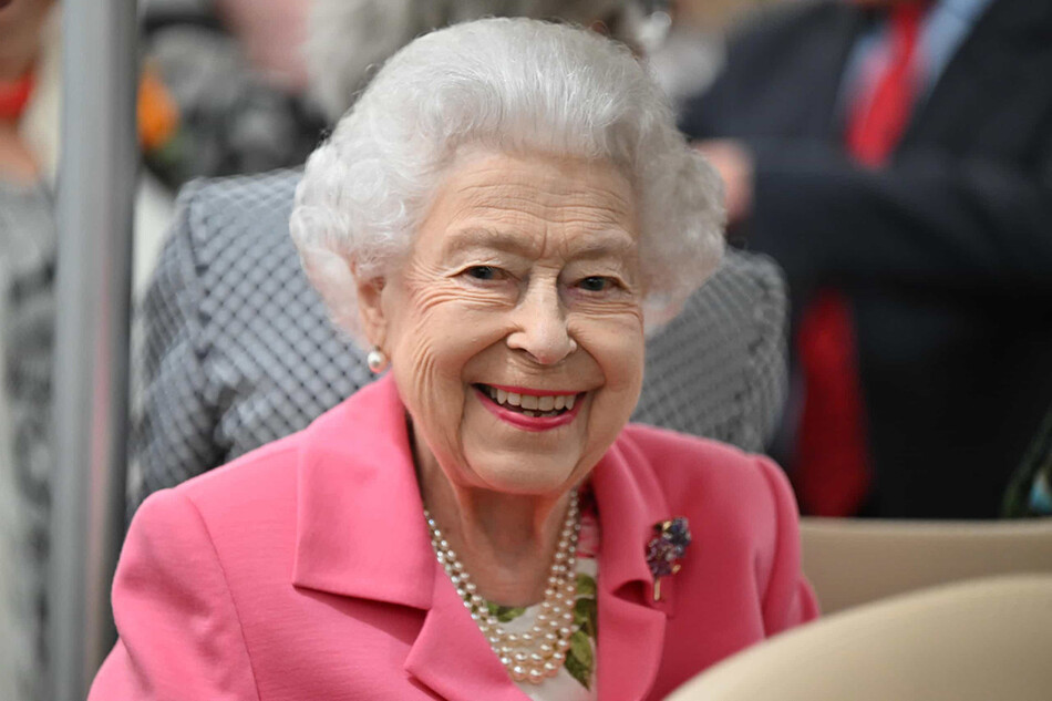 Королева Елизавета II на Цветочной выставке в Челси 2022 в Лондоне, 23 мая 2022, Англия