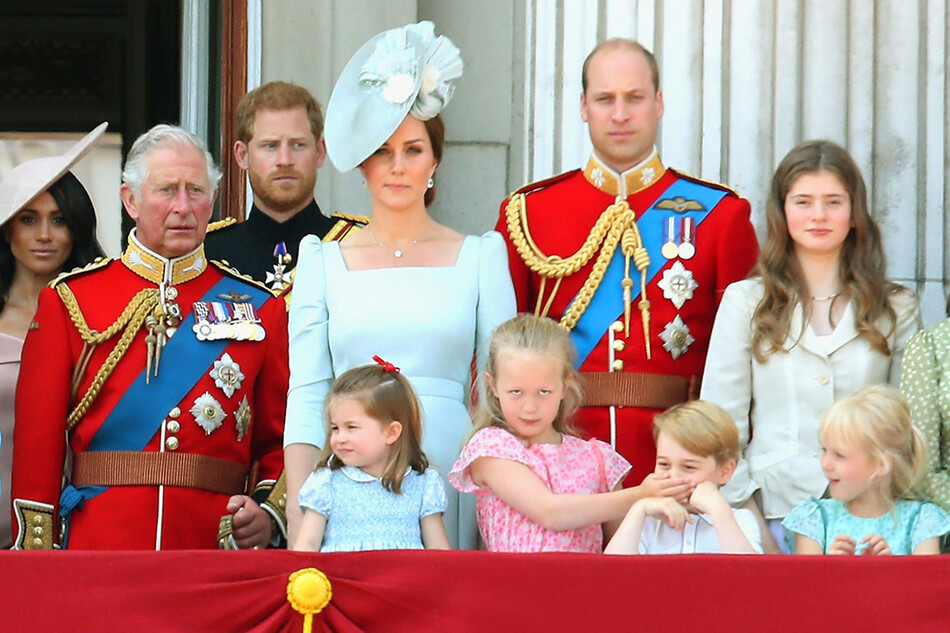 Саванна Филлипс и принц Джордж на балконе Букингемского дворца 9 июня 2018 года в Лондоне, Англия